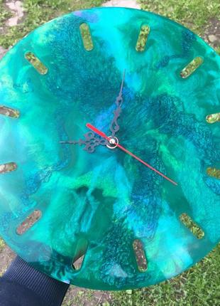 Авторські годинник з епоксидної смоли в стилі art resin6 фото