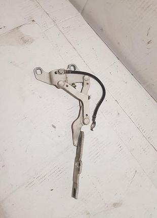 Петля капота ліва bmw e90 e91 2005 - 2012 7115263