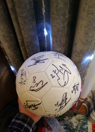 Справжній футбольний м'яч з підписом збірної україни з футболу