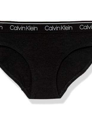 Новий комплект дівчачих трусиків calvin klein 10-12 років 34 фото