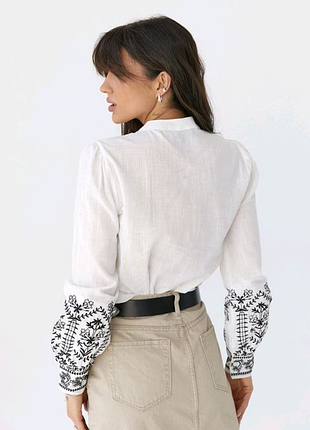 Сучасна жіноча вишиванка