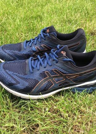 Продам оригінальні чоловічі кросівки asics1 фото