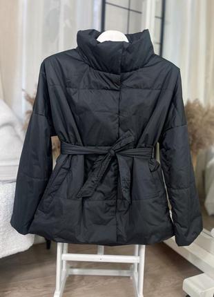 Куртка короткая длинная оверсайз стеганая объемная дута кармана плащевка карго демисезон под пояс воротник весна осень пальто3 фото