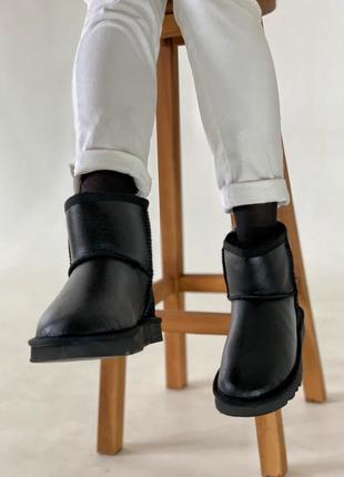 Жіночі уггі, чорні шкіряні. ugg classic mini black, угги