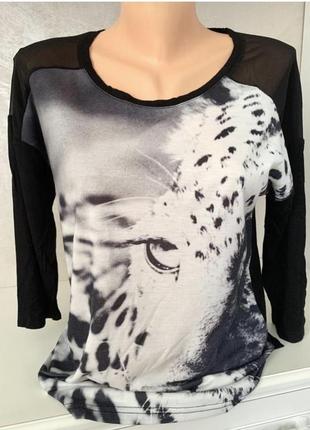 Брендовая футболка с длинным рукавом