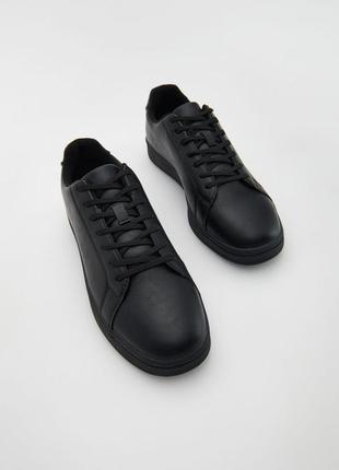 Базовые черные кожаные стильные кроссовки кеды reserved польша 🇵🇱