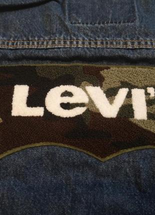 Джинсова куртка levis оригінал s c розмір6 фото