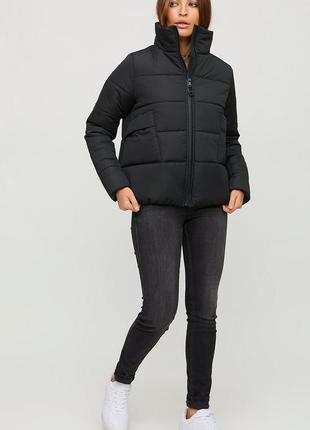 Зимняя объемная куртка с высоким воротником3 фото
