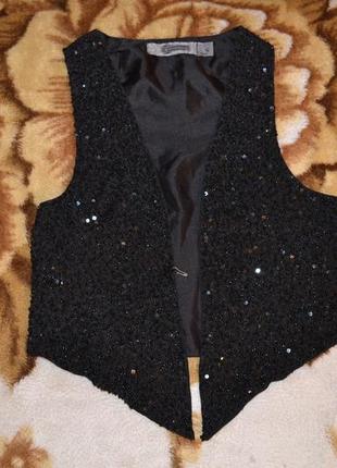 Жилет в бисере и пайетках от stradivarius xs/s 120 грн!!!!