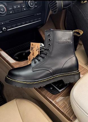 Чорні жіночі черевики мартінси з хутром, dr martens classic fur