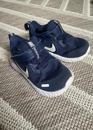 Кросівки nike