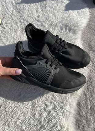 Кросівки некст