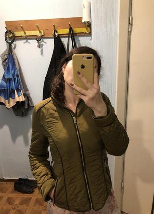 Куртка демісезонна