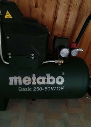 Повітряний безмасляний компресор metabo 50л