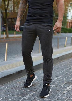 Мужские спортивные трикотажные штаны чоловічі спортивні базові спортивні штани nike