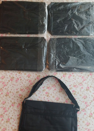Продам по оптовій ціні
чоловічі чорні сумки
від бренду ( puma )6 фото