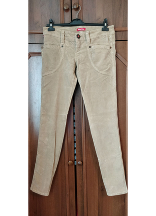 Продам по оптовим цінам
модні брюки та джинси ( від 100 грн)19 фото