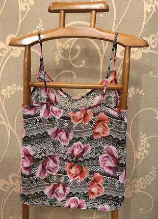 Очень красивая и стильная брендовая блузка-маечка в цветах 20.4 фото