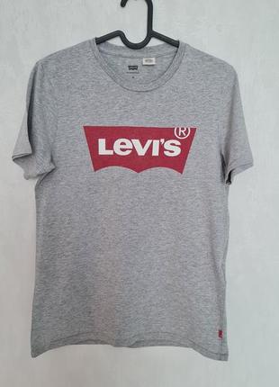 Levi's футболка размер xs- s