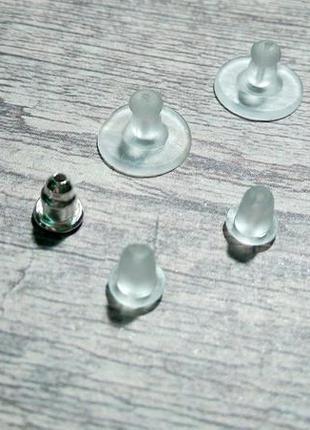 Сережки цвяшки з хрізолітом - олівін - перідот7 фото