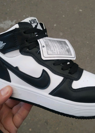 Кросівки nike air jordan