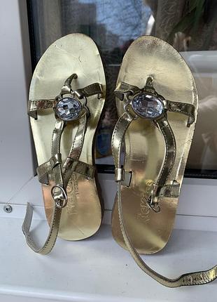 Сандалі, босоніжки kickers