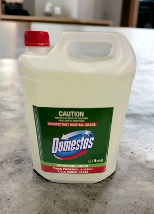 Універсальний засіб domestos