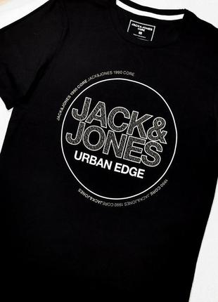 Футболка фірми jack & jones