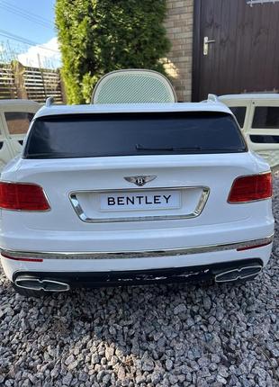 Автомобіль на акцмуляторі bentley bentayga4 фото