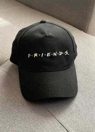 Кепка, бейсболка friends