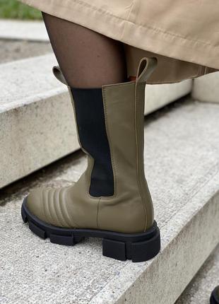 Чоботи chelsea boots runway оливкового кольору4 фото
