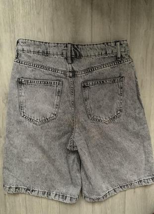 Серые джинсовые шорты2 фото