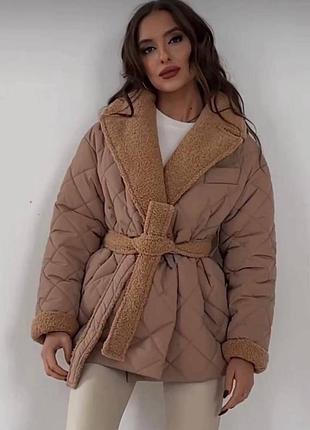 Жіноча весняна курточка