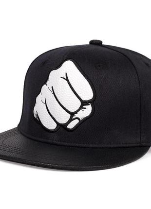 Кепка снепбек з прямим козирком кулак