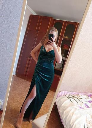 Дуже крута велюрова сукня із відкритою ніжкою на бретелях💔