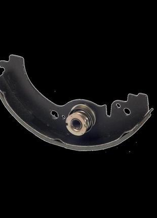 Тормозные колодки барабанные задние ваз 2103-06 индивидуальная упаковка сатурн-авто (ds 34.100.02 sb)