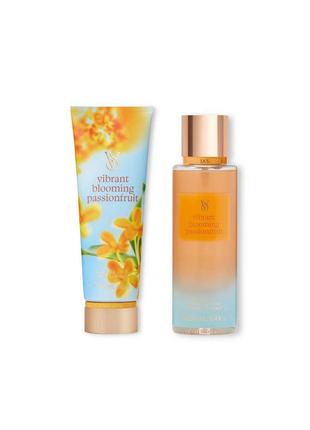 Набор для тела vibrant blooming passionfruit victoria's secret