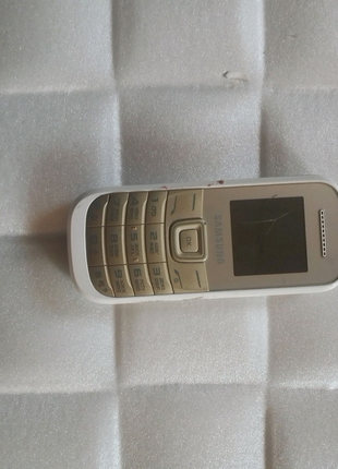 Samsung gt-e1200м