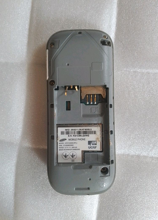 Samsung gt-e1200м 3