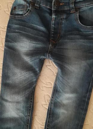 Стильные зауженные джинсы 2-4 года george3 фото