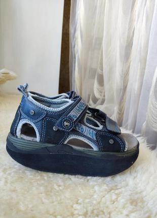 Сандалі на хлопчика