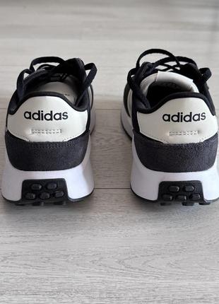 Черные кроссовки adidas нубук 40 размер5 фото