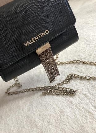 Чёрная маленькая сумочка valentino