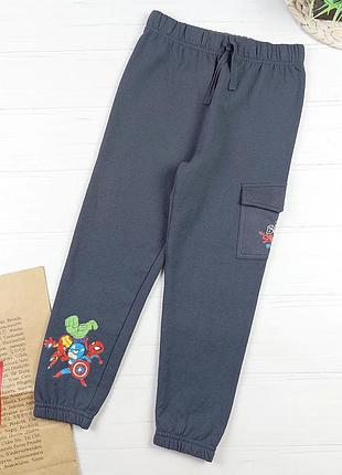 Спортивные штаны с любимыми супер героями на мальчика 5-6 лет, 110-116 см.