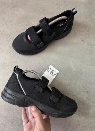 Zara фірмові кросівки на дівчинку підлітка