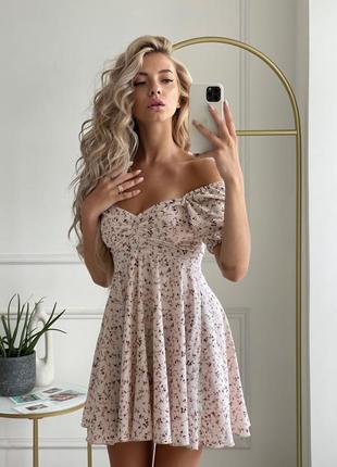 Неймовірна сукня з відкритими плечима7 фото