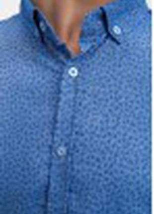 Стильна мажская блакитна сорочка з принтом4 фото