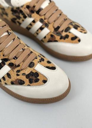 Женские кроссовки со вставками леопард из натуральной кожи 94225 фото