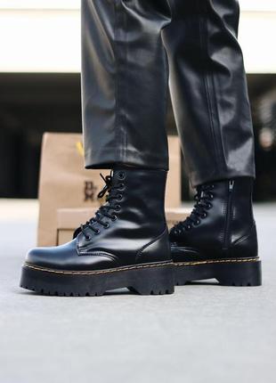 Зимние ботинки dr. martens jadon black fur на платформе с мехом3 фото