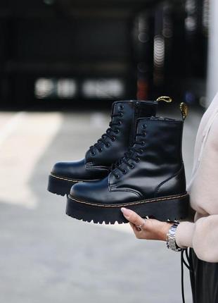 Зимние ботинки dr. martens jadon black fur на платформе с мехом10 фото